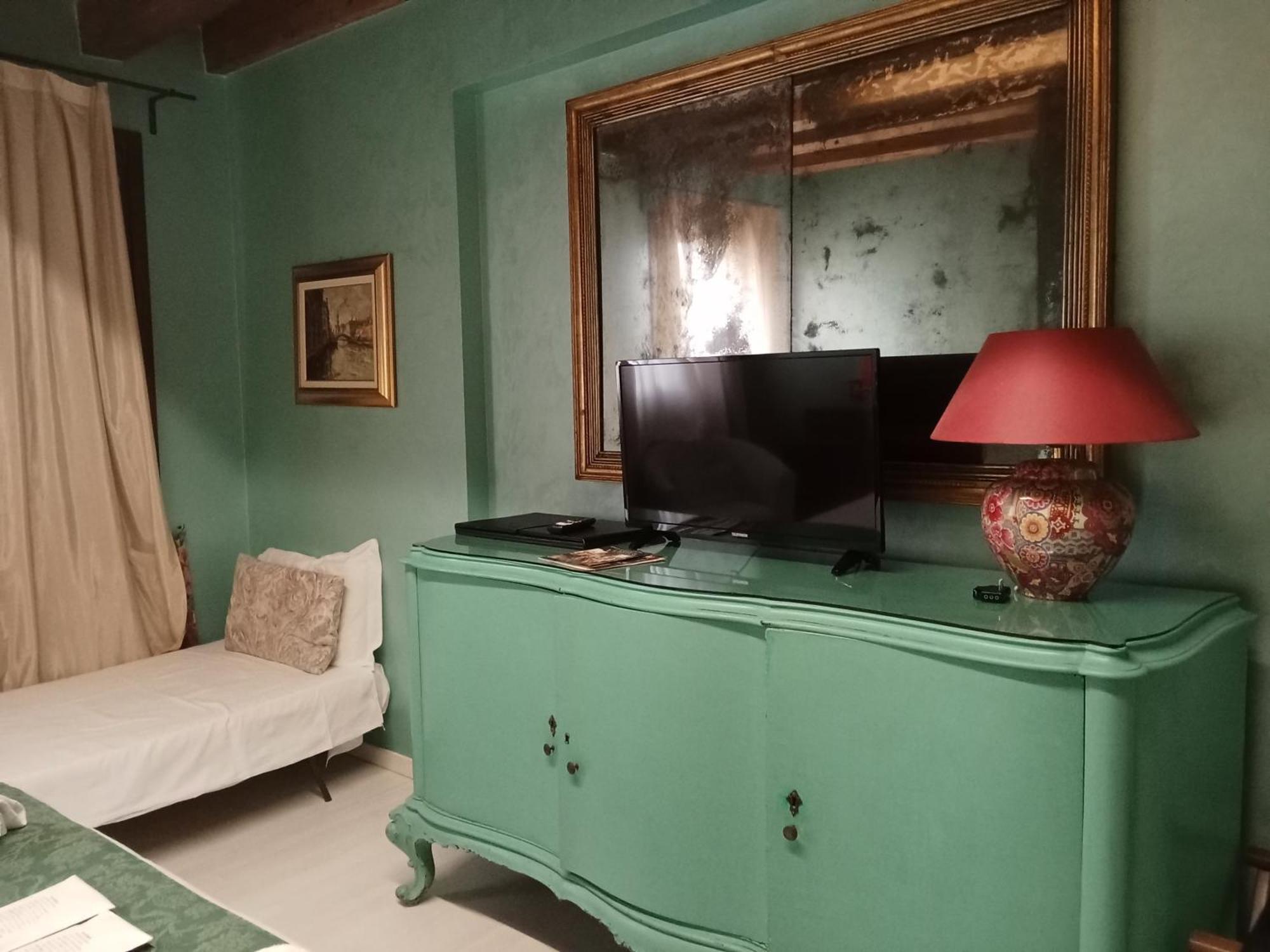 ונציה Locanda Ai Santi Apostoli מראה חיצוני תמונה
