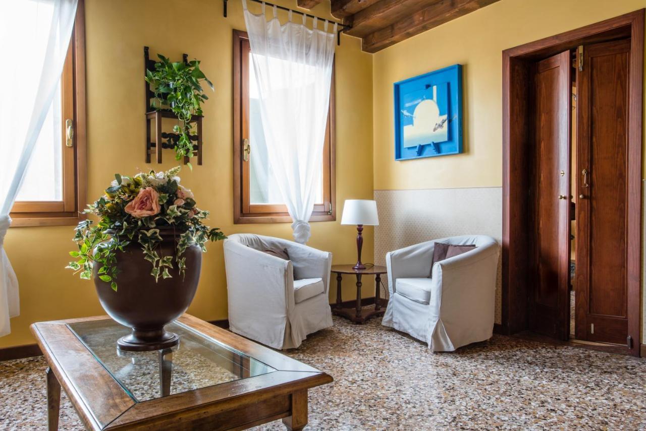 ונציה Locanda Ai Santi Apostoli מראה חיצוני תמונה